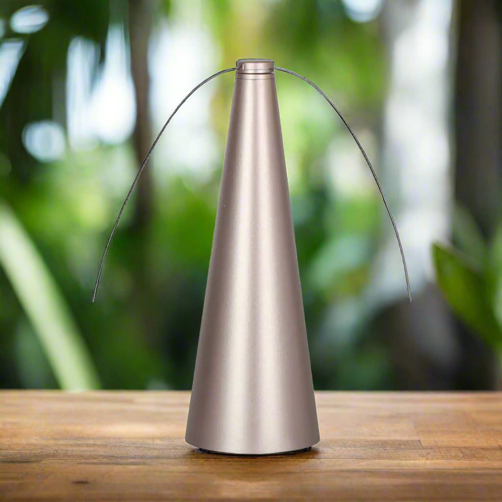 🪰 Fly Repeller Table Fan – Portable USB or Battery Powered Insect Repellent Fan SmartPursue™